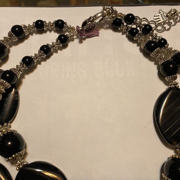 Western Necklace - Chunky double strand black banded agate & Swarovski crystal. - Picture 5 of 9
